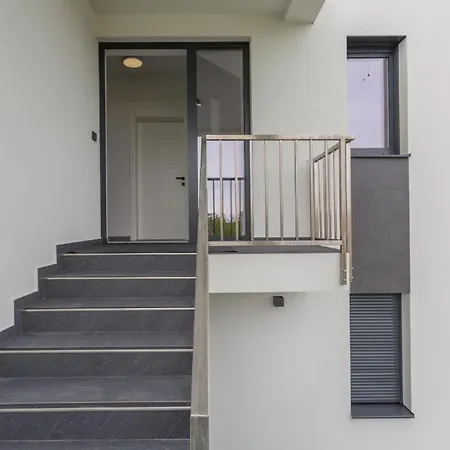 Mit Privatpool Fuer 6 Personen Ca 120 Qm In Pula-fondole, Istrien Istrische Riviera Holiday home Valbandon